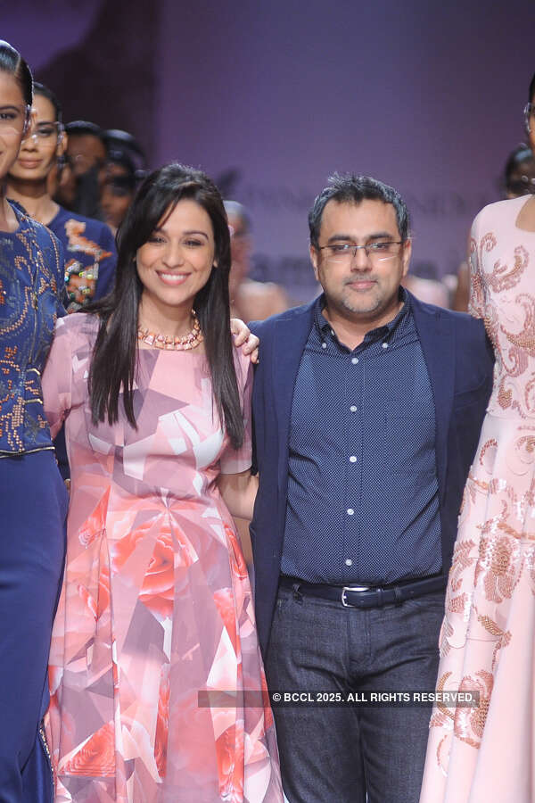 AIFW '15: Day 3: Pankaj & Nidhi