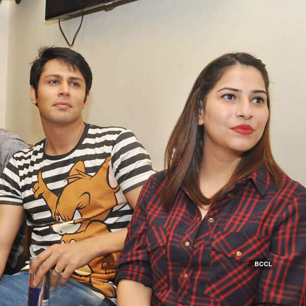 Dilli Wali Thakur Girls: Preview