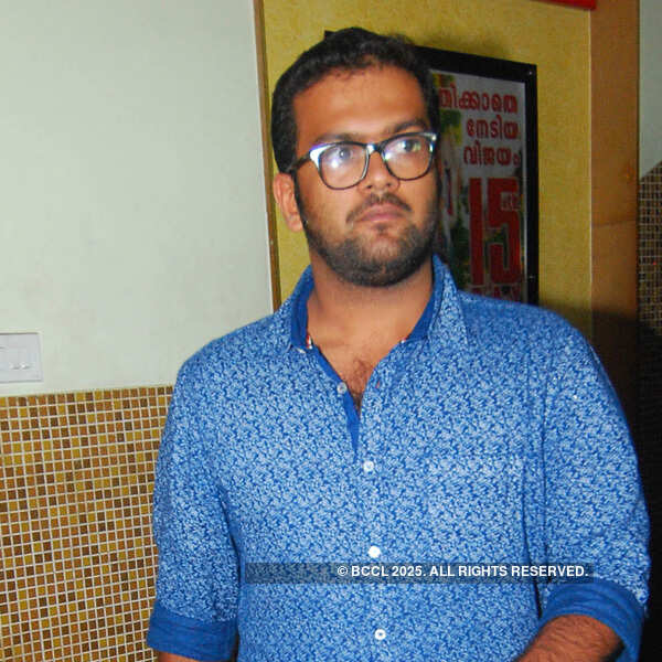 Oru Vadakkan Selfie: Premiere