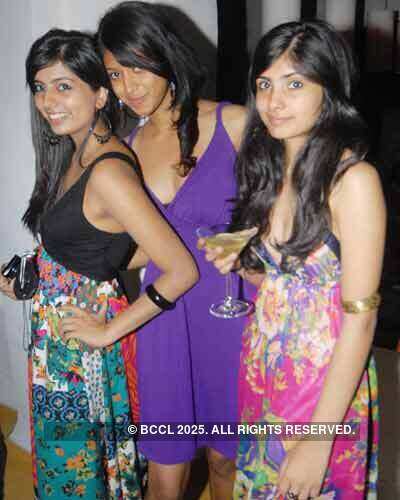 Alive's fashion show party 