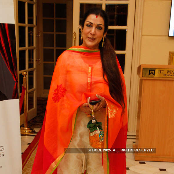 Theatre lovers under one roof