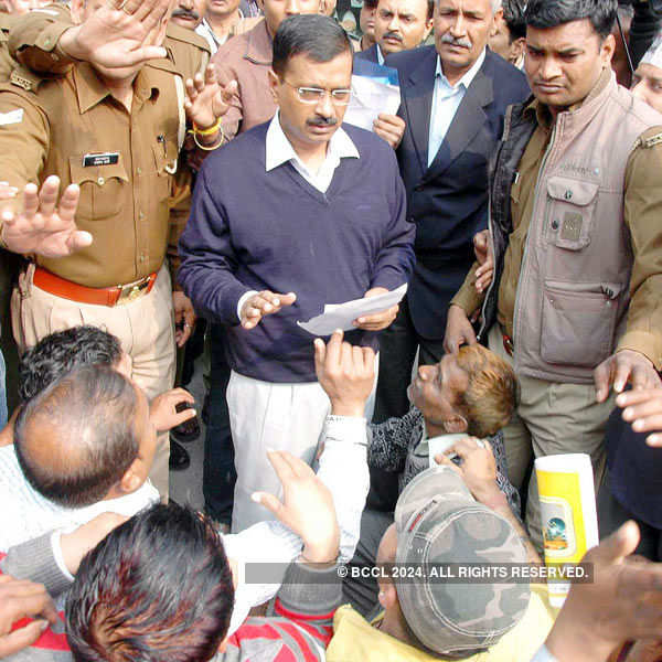 Kejriwal to lead protest march against land bill