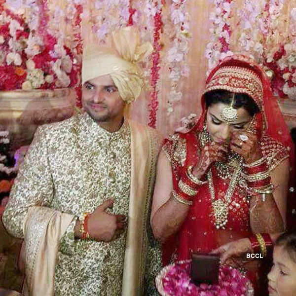 Suresh Raina celebrates his 3rd anniversary, see wedding pictures
