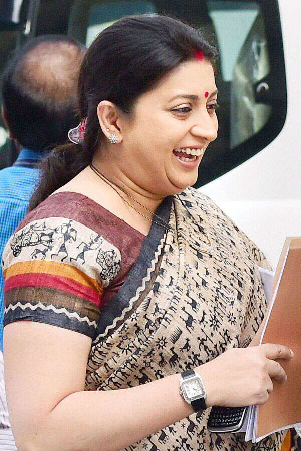 Smriti Irani filmed trying on clothes in Goa