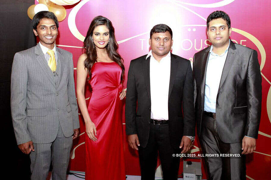 Opening of Haagen Daz's store
