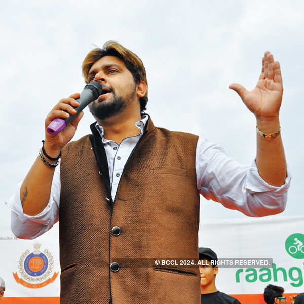 Punjabi songs at Raahgirs event