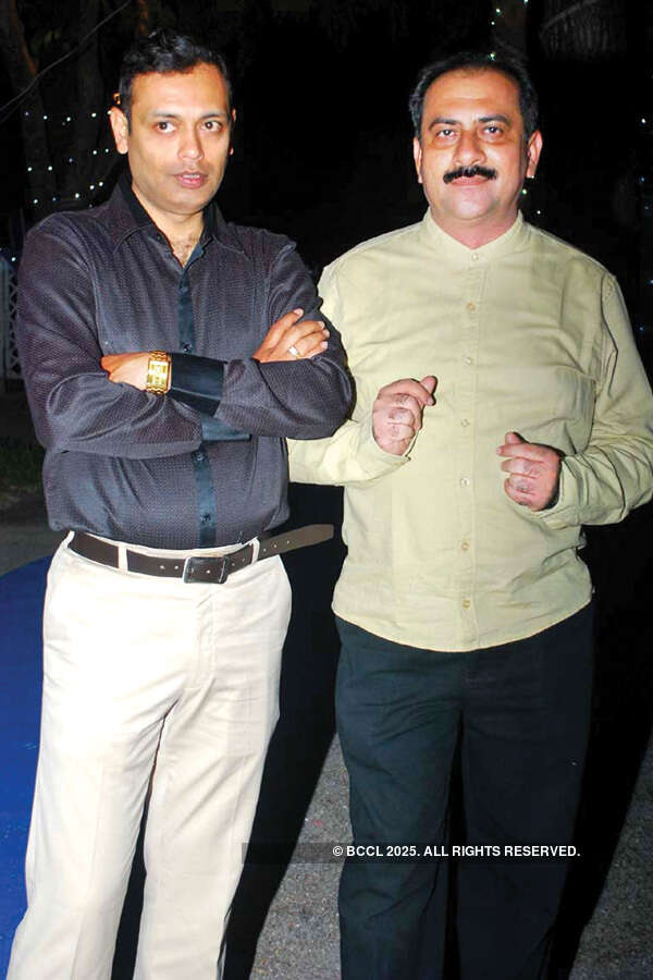 Manoj & Arti&rsquo;s 25th wedding anniversary