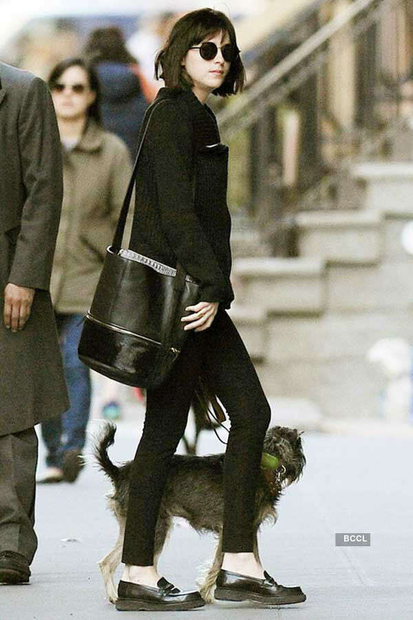 Dakota Johnson debuts bob hairdo