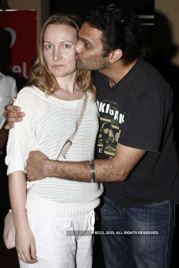 Ladies have a fun time