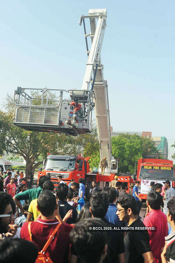 Raahgirs dance in style