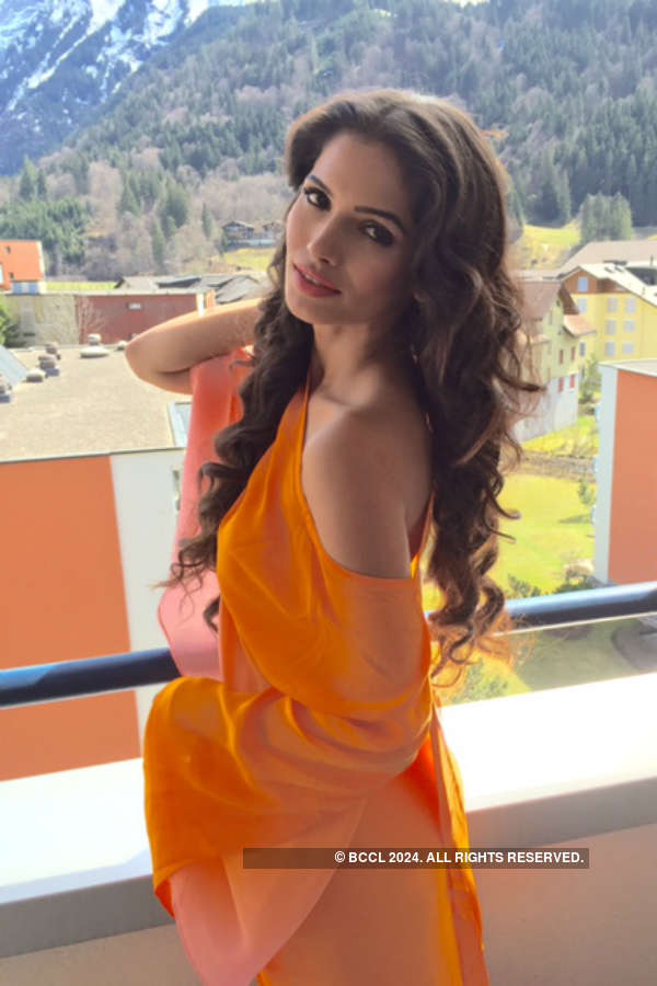 Miss India Grand International 2015 Vartika Singh's #SwissDiary