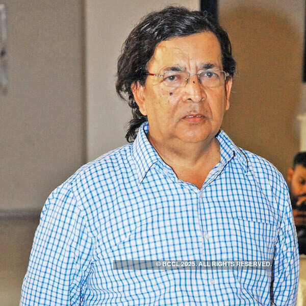 Ashutosh at social event