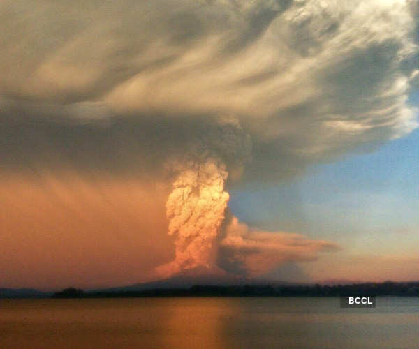 Calbuco volcano erupts in Chile