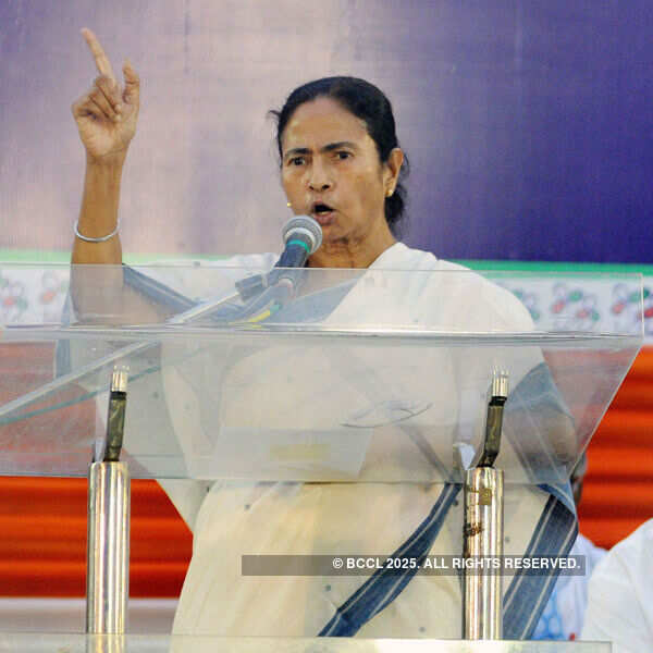 Mamata offers assistance to quake-ravaged Nepal