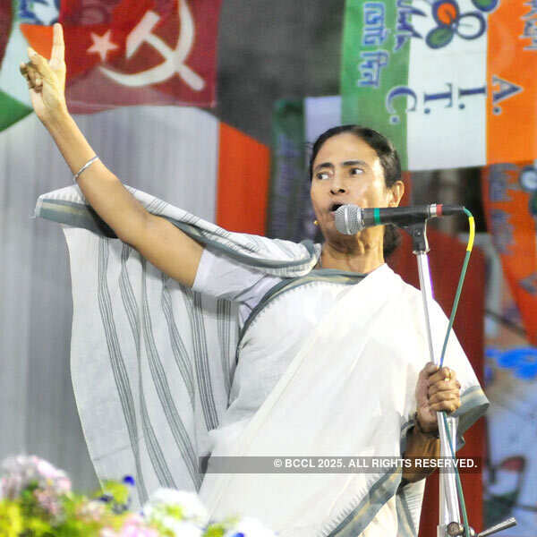 Mamata offers assistance to quake-ravaged Nepal