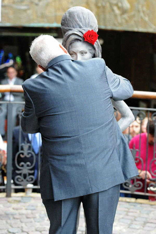 Awkward Celebrity Hugs