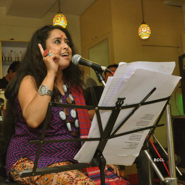 Folk music live in Kolkata