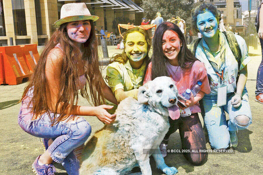 Holi-style colour run in Beirut