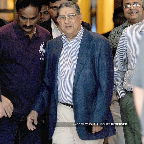 Father forcing me to marry, accuses Srinivasan's gay son