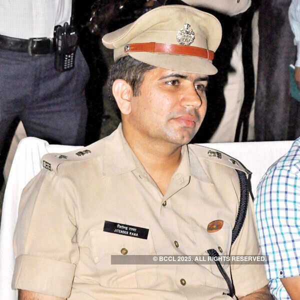 Nitish unveils a laser show depicting Bihar