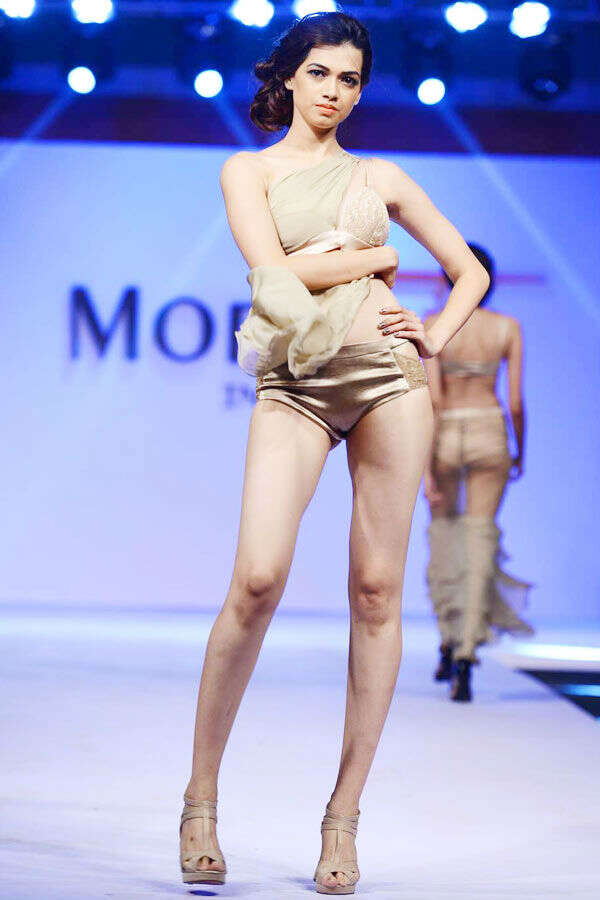 Mod'Art Fashion Show 2015