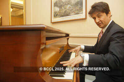 Shekhar Suman in city