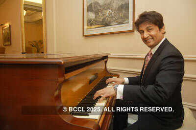 Shekhar Suman in city