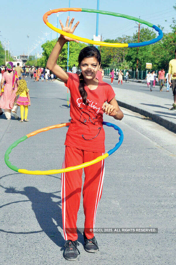 Some fun-time during the Raahgiri Day Photogallery - Times of India