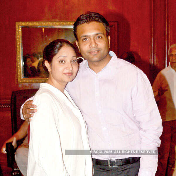 Kanupriya and Gokul during a Mehernama Photogallery Times of India
