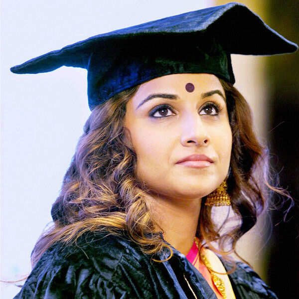 Vidya Balan looks on as she is given Photogallery - Times of India