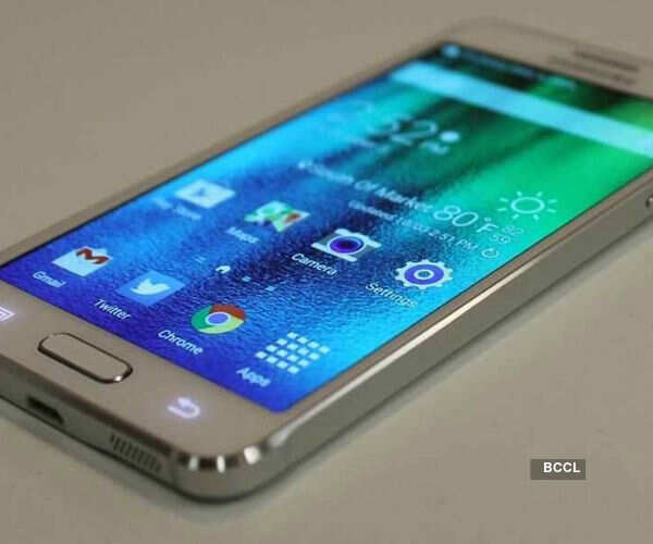 Whilst the flat-screen S6 sold more in April Photogallery - Times of India