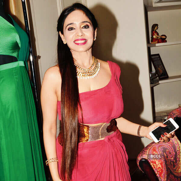 Deepa Sondhi during a designers store Deepa Sondhi during a designers store