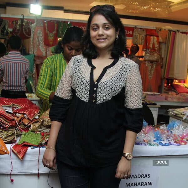 Sara at the splash of colours at Trioss Studio Photogallery Times of India