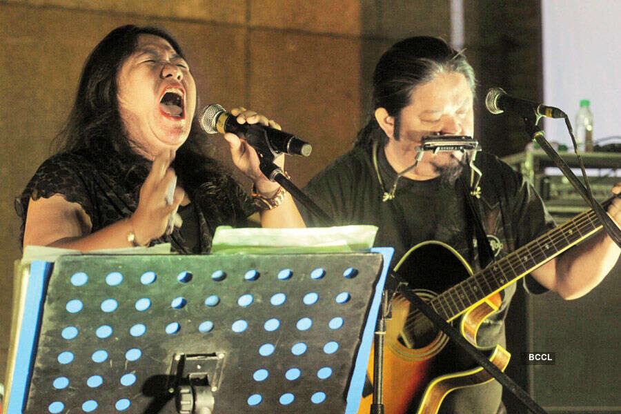 Sonam (R) and Dina Sherpa during a fundraiser concert Photogallery - Times of India