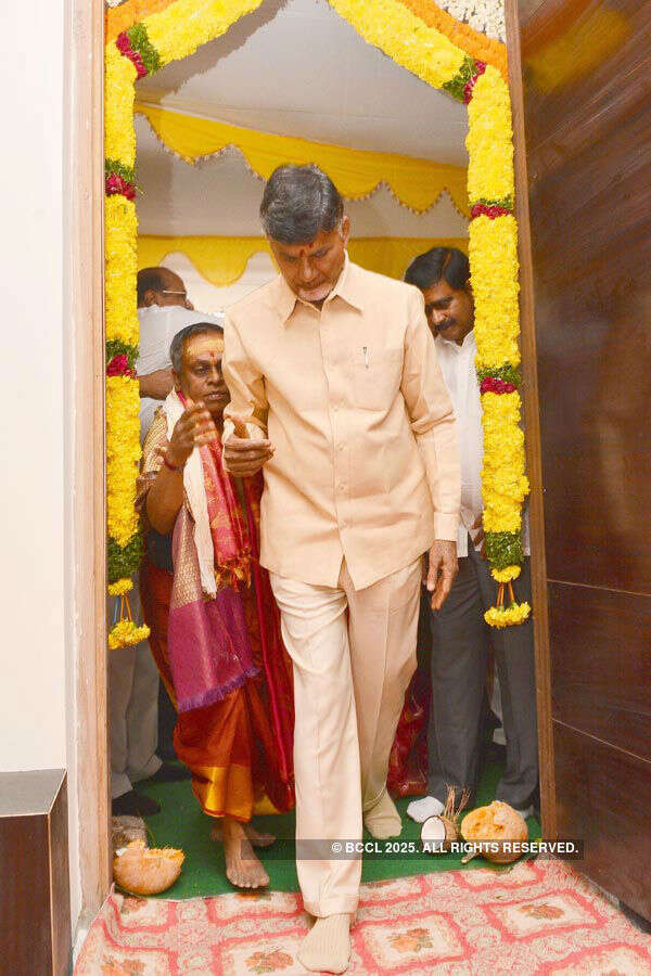Andhra Pradesh chief minister N Chandrababu Naidu Photogallery - Times of India