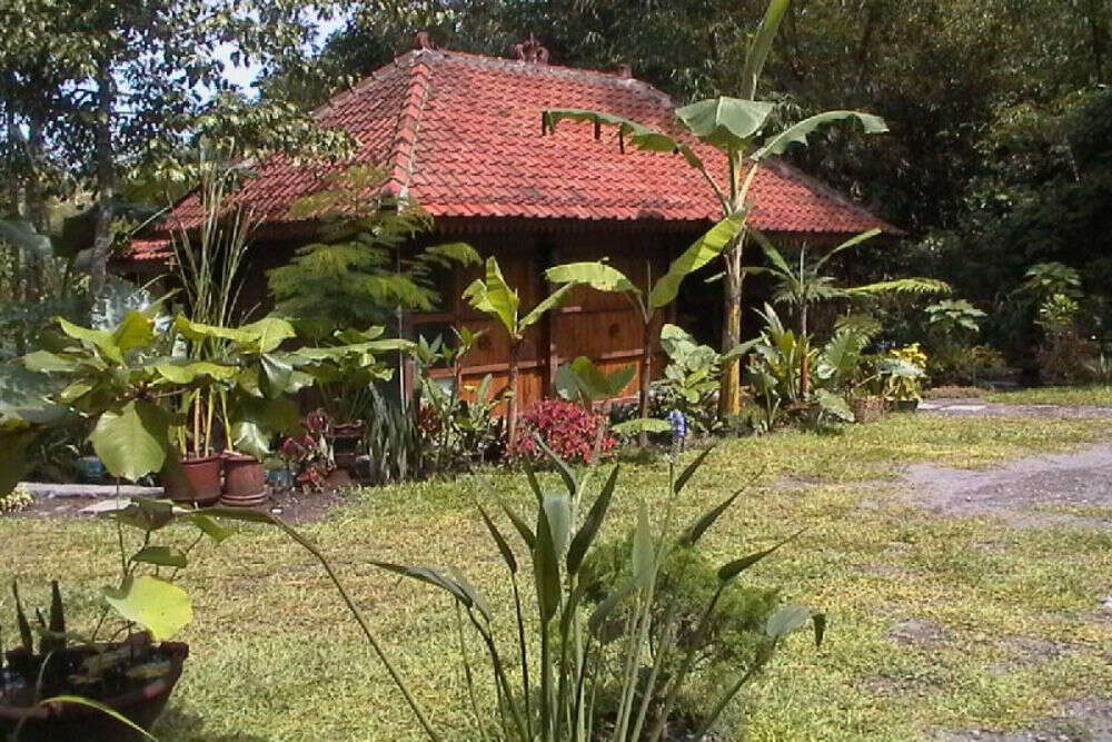 Riverside retreat