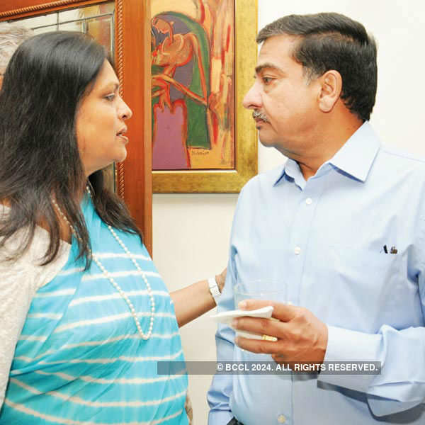 Alok B Shriram With Wife Karuna During A Party