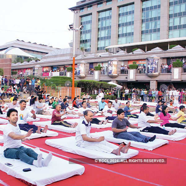 Yoga Day at the mall