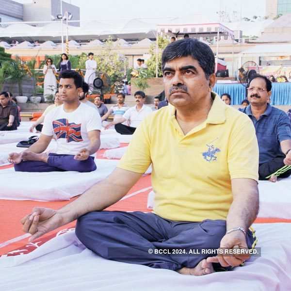 Yoga Day at the mall