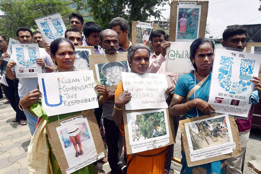 Victims of Mercury pollution from Hindustan Unilever Thermometer factory stage a protest
