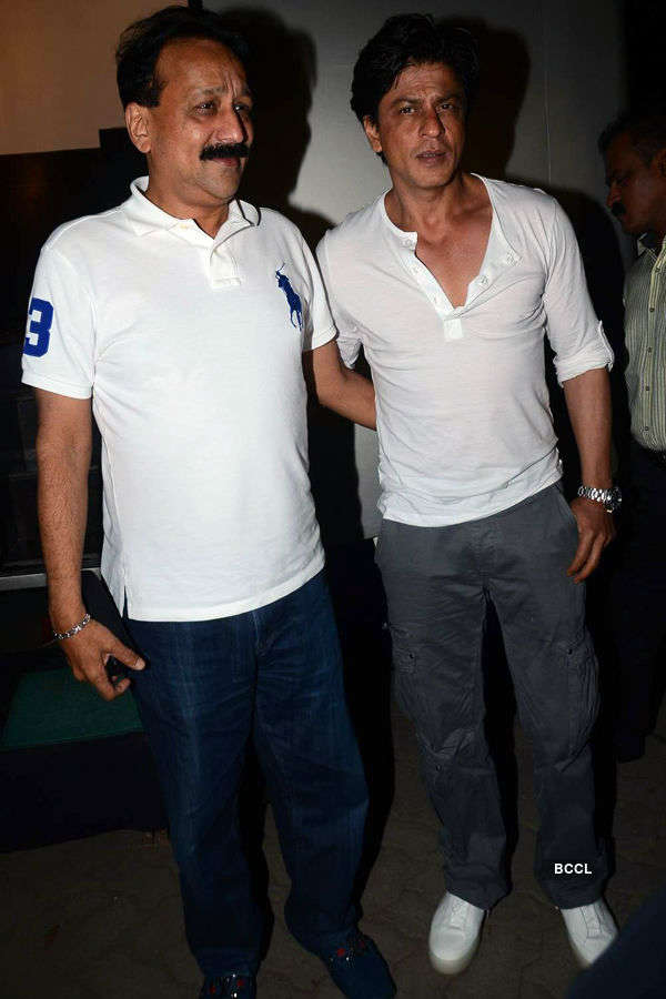 Baba Siddique invites SRK for Iftar dinner