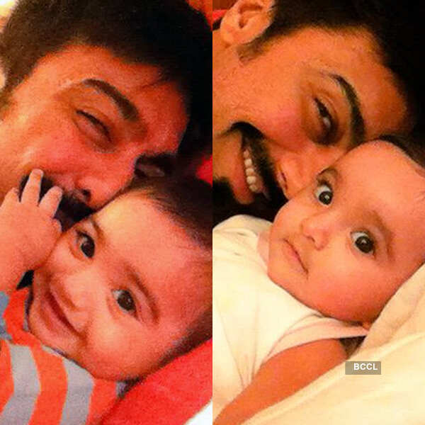 Not just #SelfieWithDaughter but #SelfieWithDaughters!