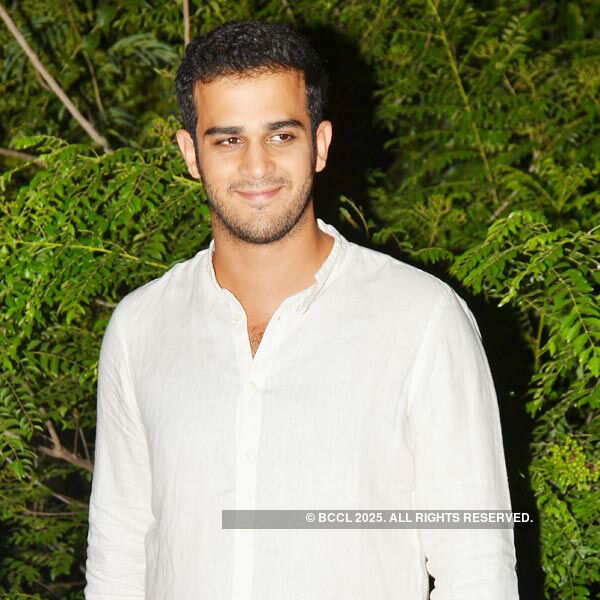 Arkesh Singh Deo clicked at Sherry Jhaveri&rsquo;s fundraiser