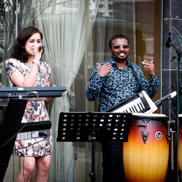 Artesanato Pulso perform during a Sunday afternoon brunch