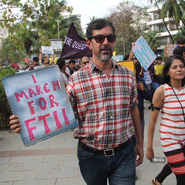 Celebs @ FTII protest march