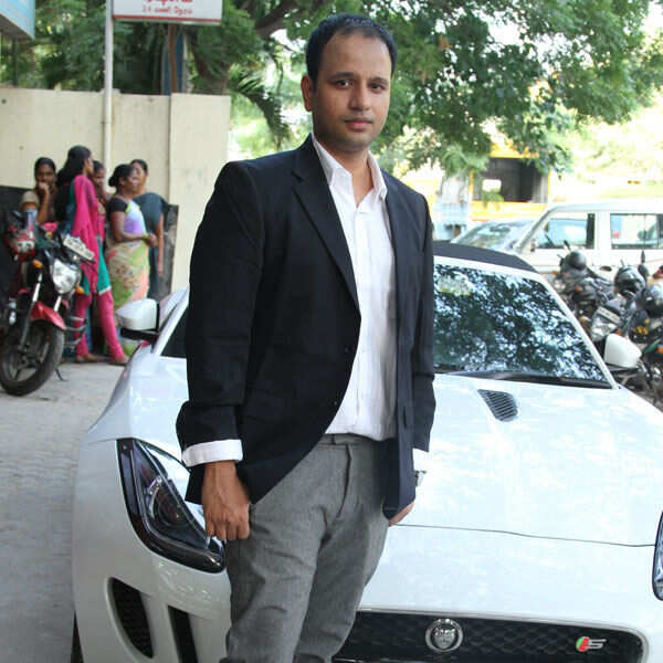 Saravanan during the launch of Touch makeover studio