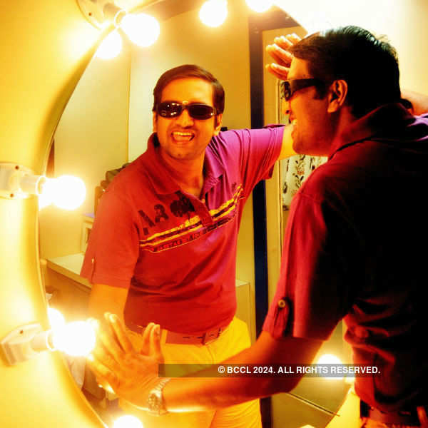 Santhanam's Portfolio Pics