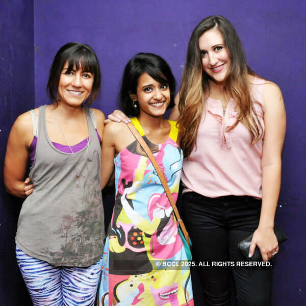 Simmi, Megha and Brianna during a Jam Steady