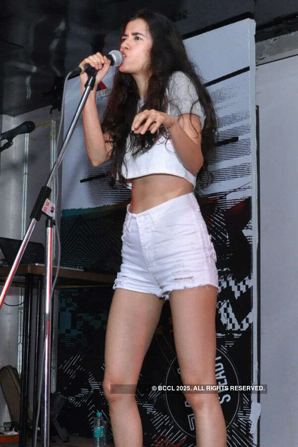 Saba performs during the Jam Steady