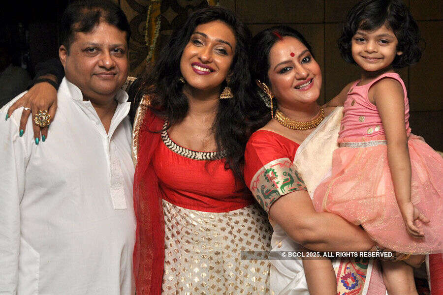 Agnidev Chatterjee, Rituparna Sengupta, Sudipa Mukhopadhyay and Rishona